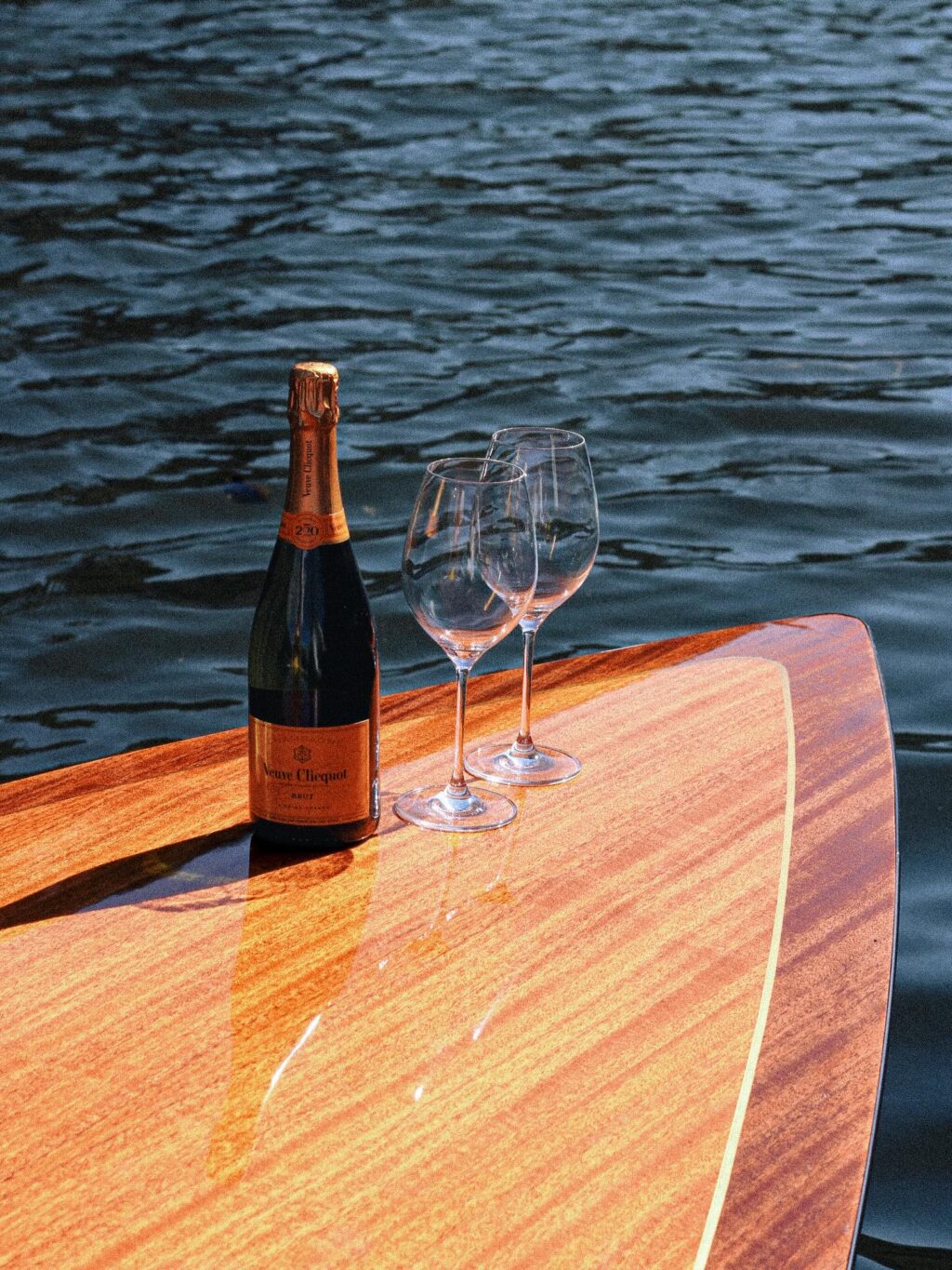 Instagram post from poncelet_boats_official. This post is in position 1.