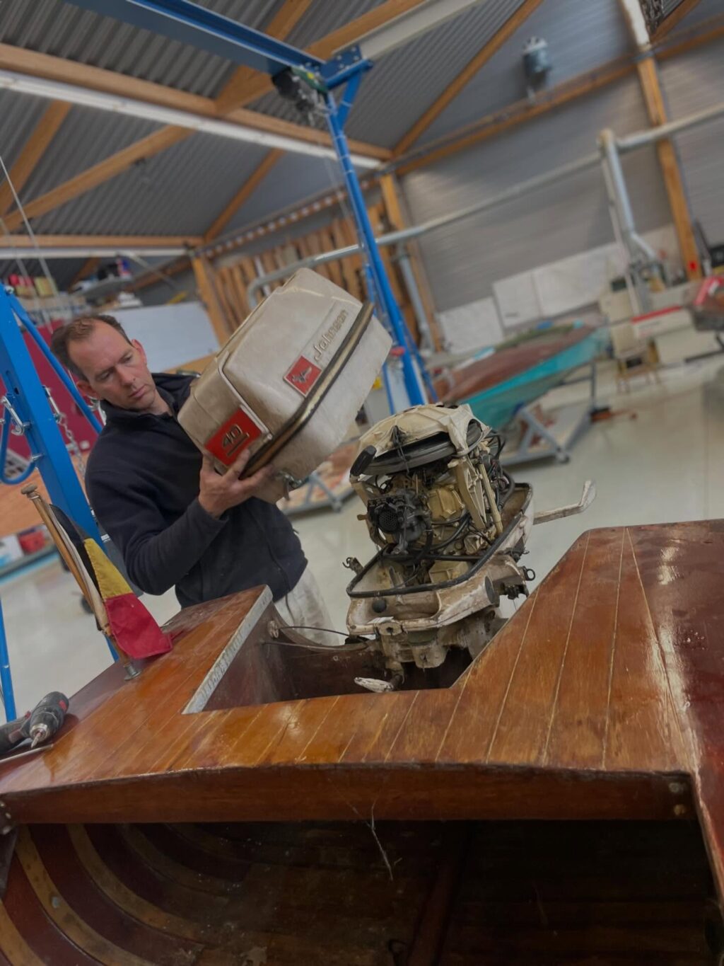 Instagram post from poncelet_boats_official. This post is in position 1.